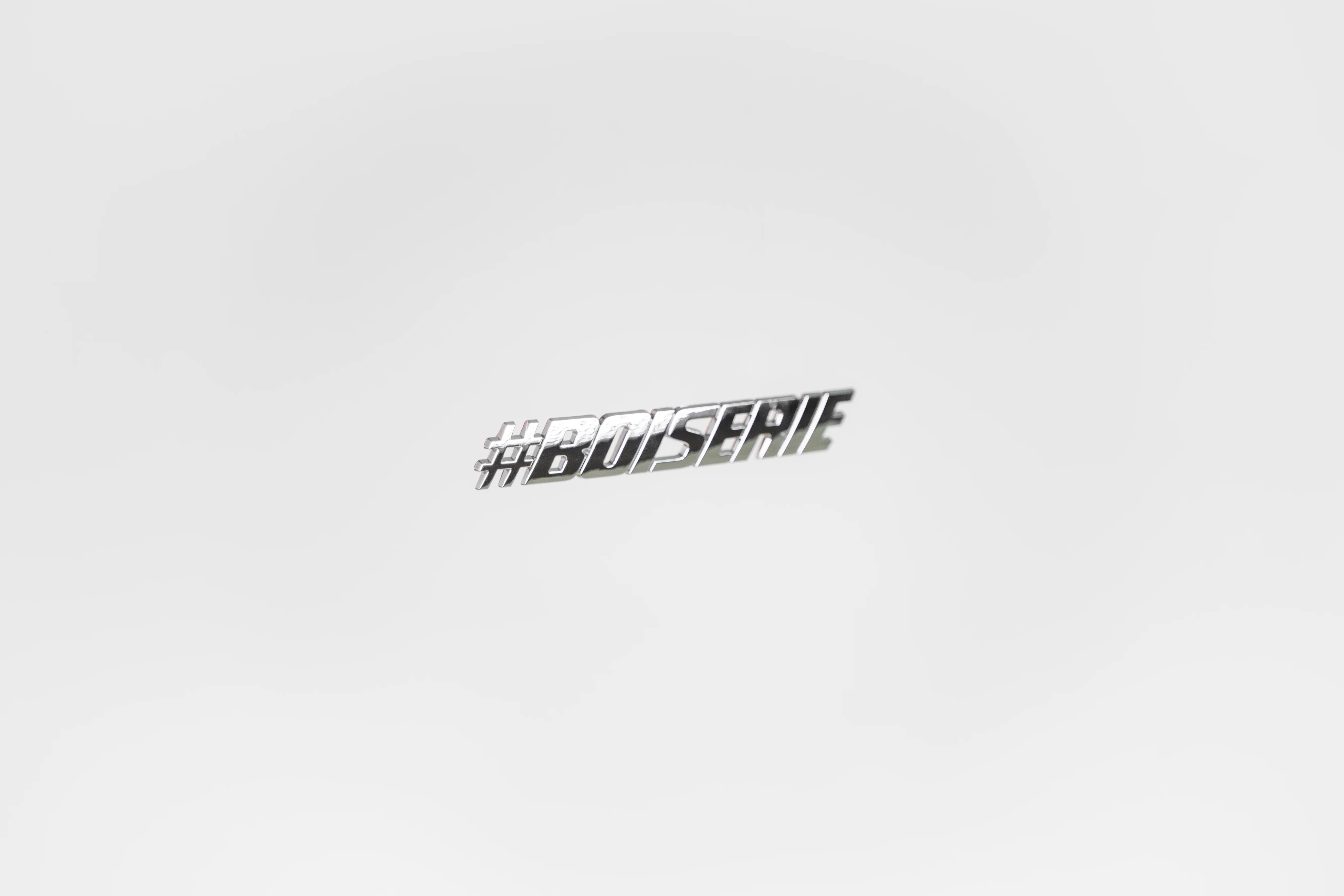 Sigle #BOISERIE Chrome - Image 2