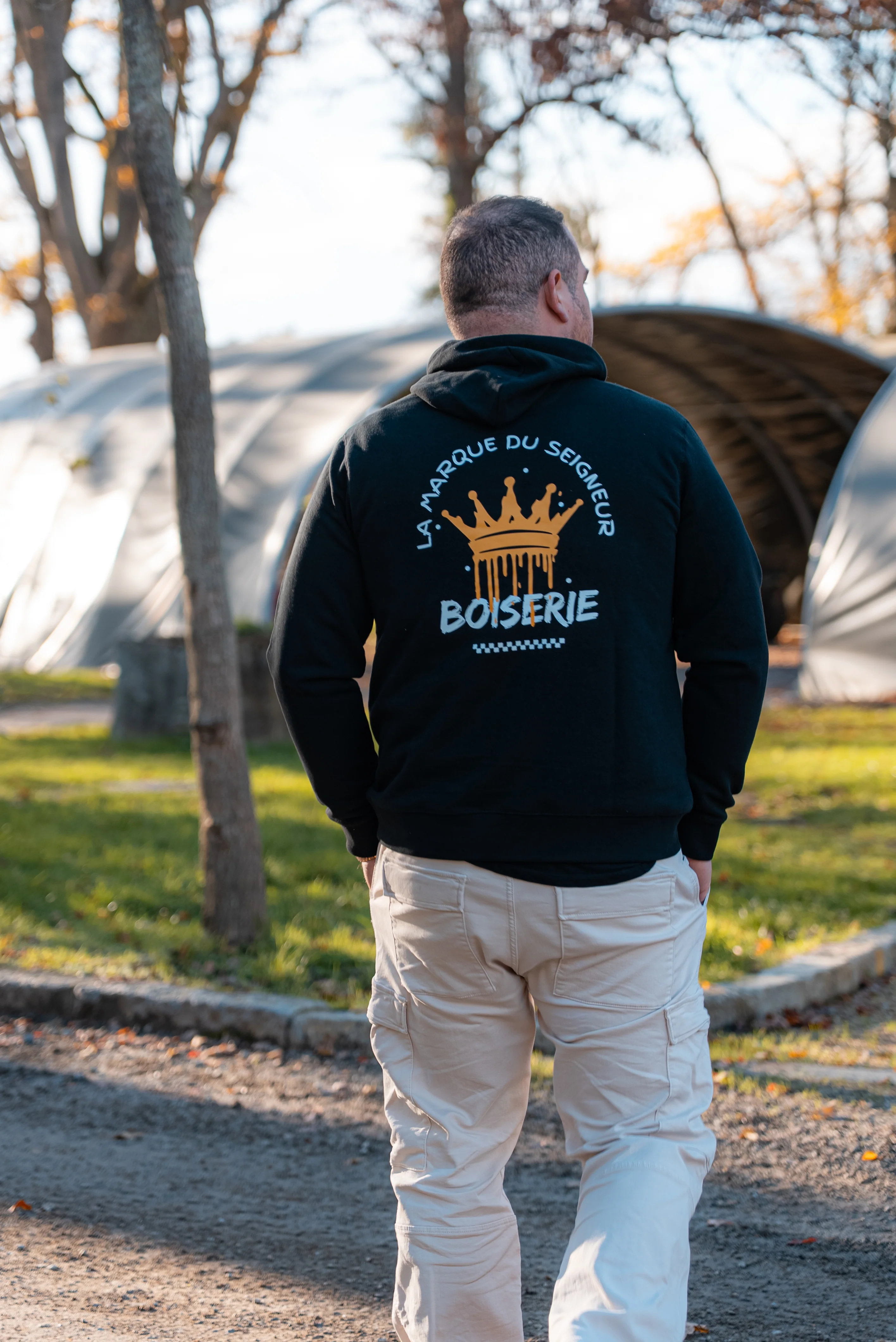 SWEAT BOISERIE COURONNE NOIR - Image 3